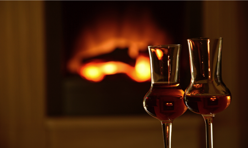 暖炉とワイン